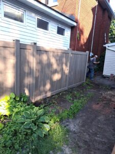 Cedar deck and privacy fence, Ottawa