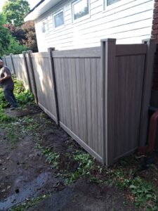 Cedar deck and privacy fence, Ottawa